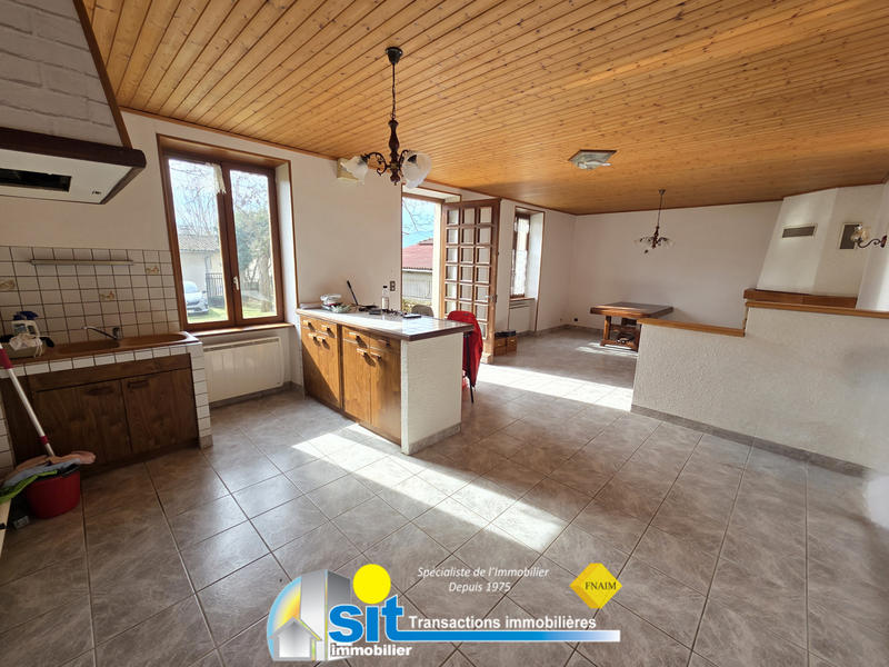 Maison - 141 m² - 7 pièces