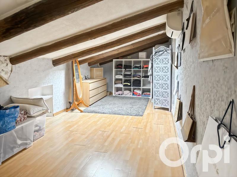 Maison - 177 m² - 5 pièces