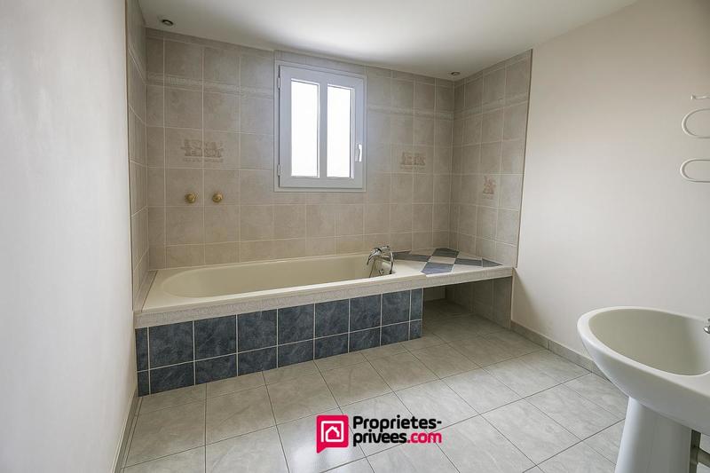 Maison - 92 m² - 5 pièces