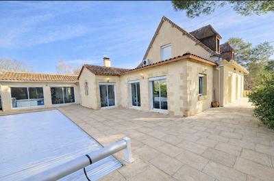 Maison bourgeoise - 192 m² - 8 pièces