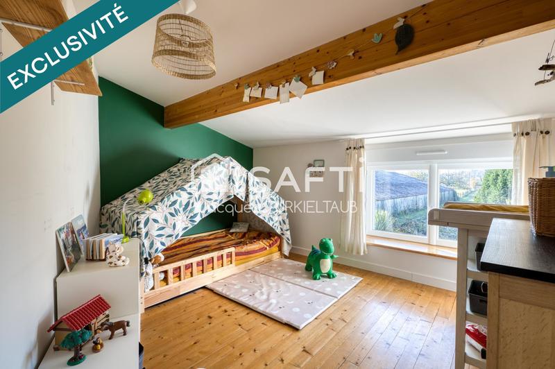 Maison - 180 m² - 7 pièces