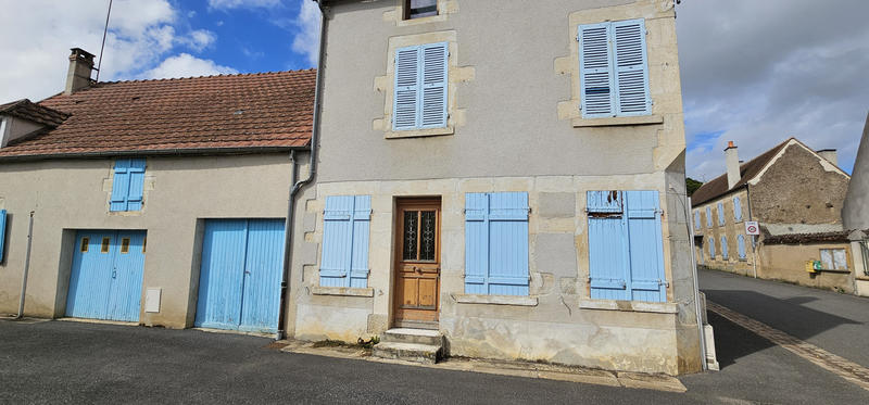 Maison - 157 m² - 12 pièces