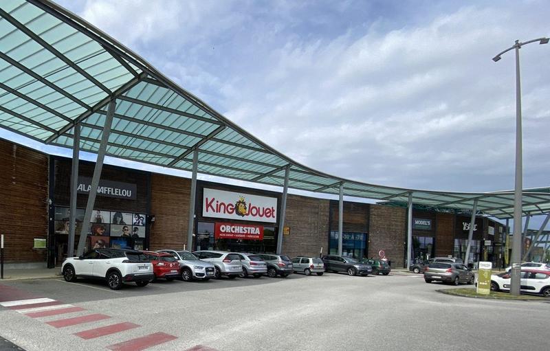 Local commercial - 417 m²