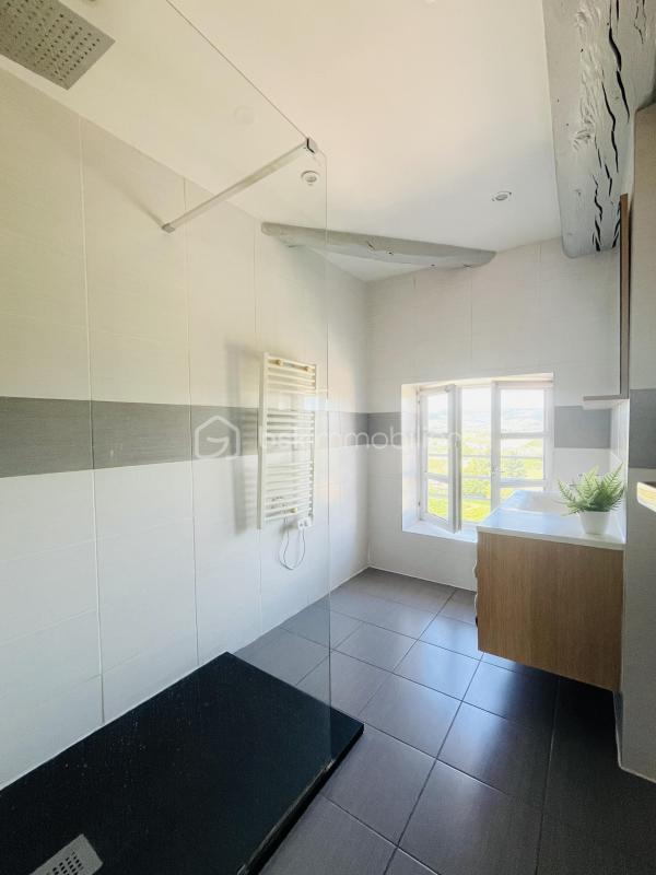 Appartement - 84 m² - 4 pièces