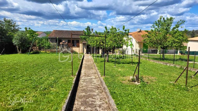 Maison - 104 m² - 5 pièces