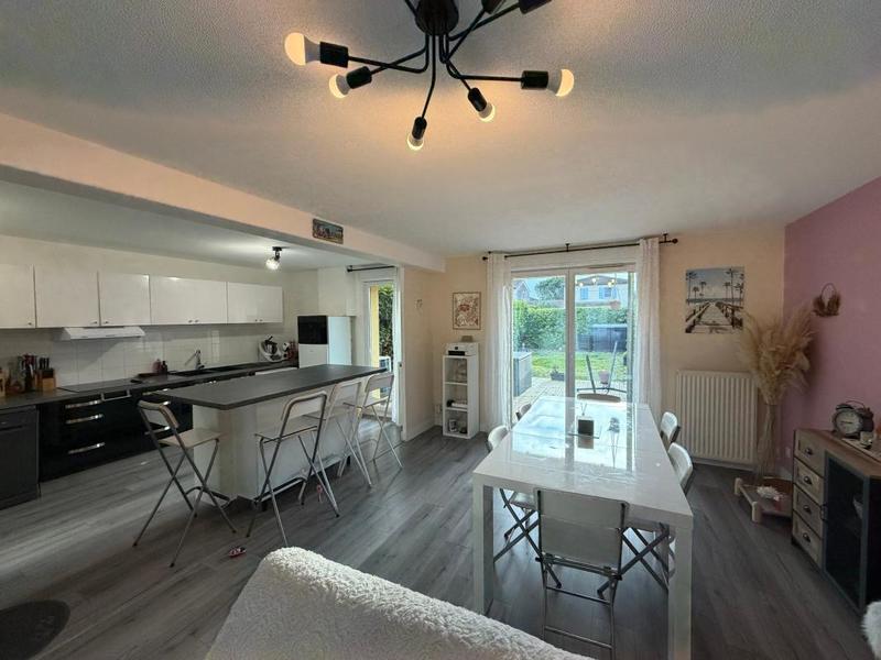 Maison - 91 m² - 4 pièces