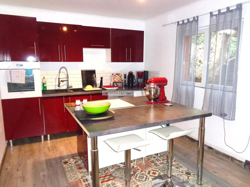 Immeuble - 191 m² - 11 pièces