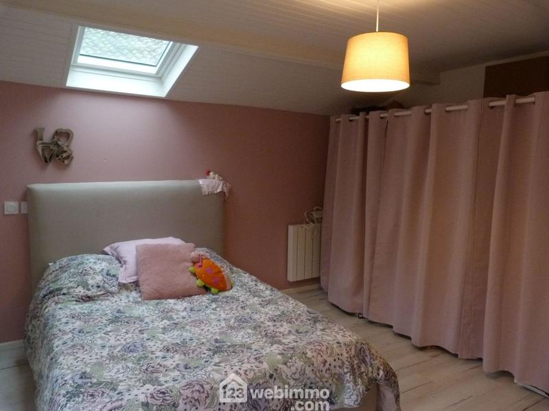 Maison - 248 m² - 11 pièces