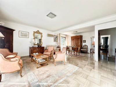 Appartement - 92 m² - 3 pièces