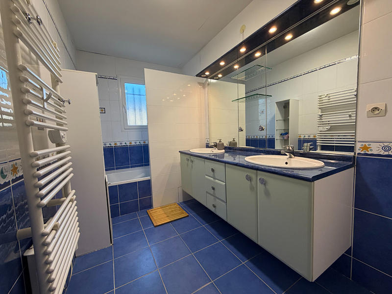 Maison - 136 m² - 5 pièces