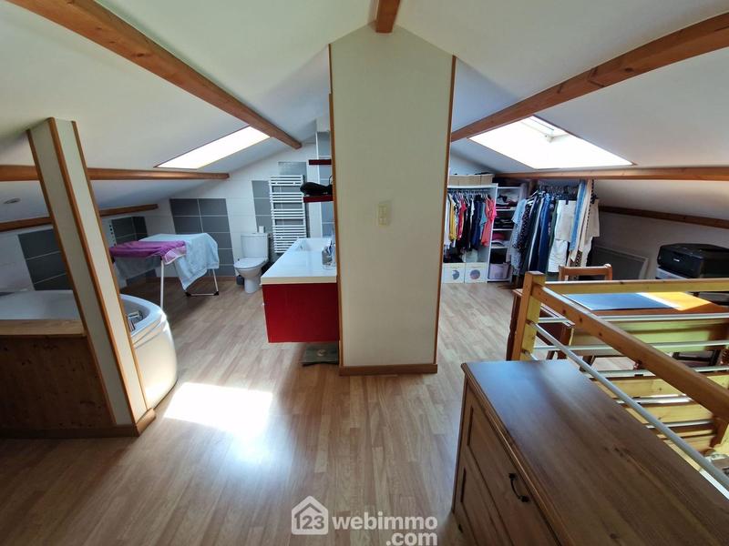 Maison - 140 m² - 5 pièces