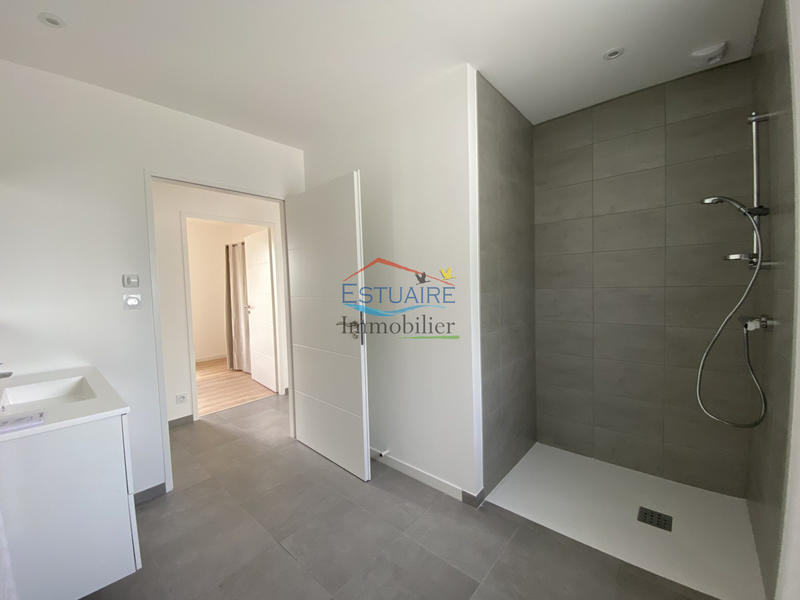 Maison - 94 m² - 5 pièces