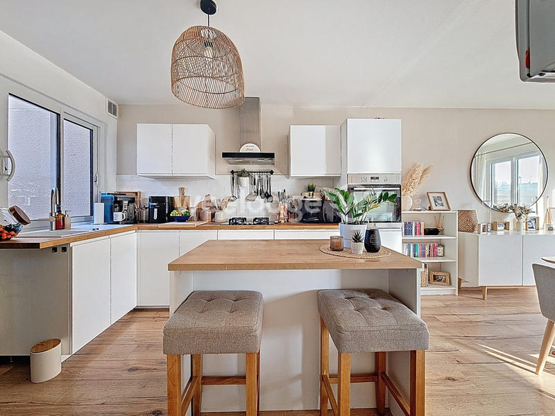 Maison - 91 m² - 5 pièces