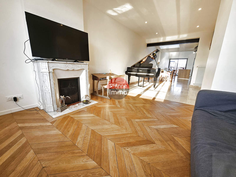 Maison - 130 m² - 6 pièces