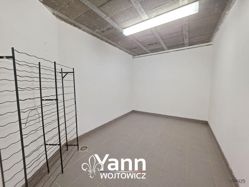 Maison - 231 m² - 7 pièces