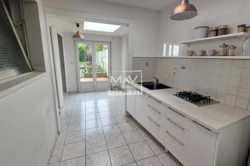 Maison - 100 m² - 5 pièces