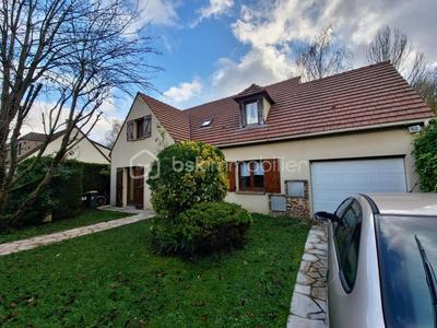 Maison - 127 m² - 6 pièces