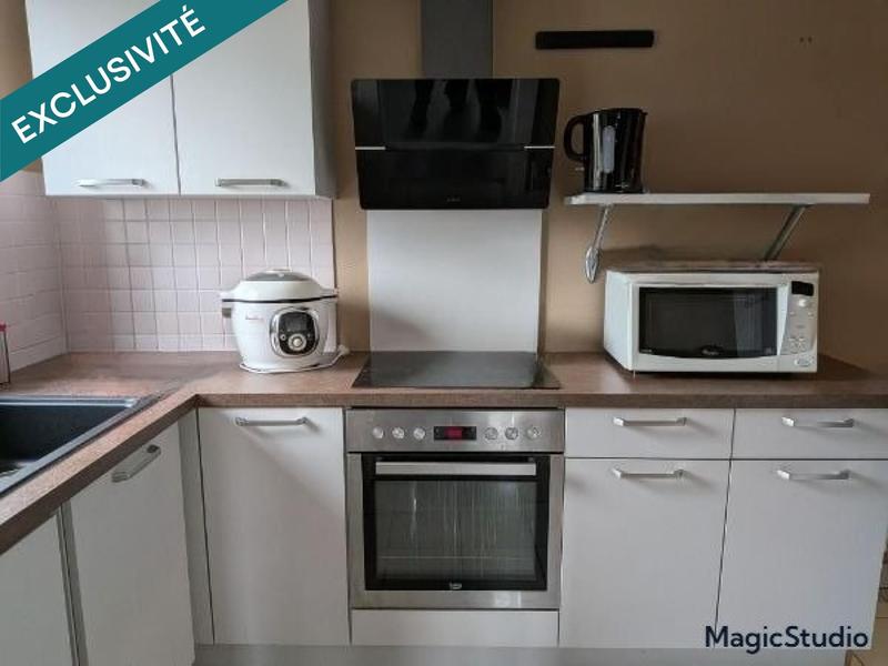 Maison - 140 m² - 8 pièces