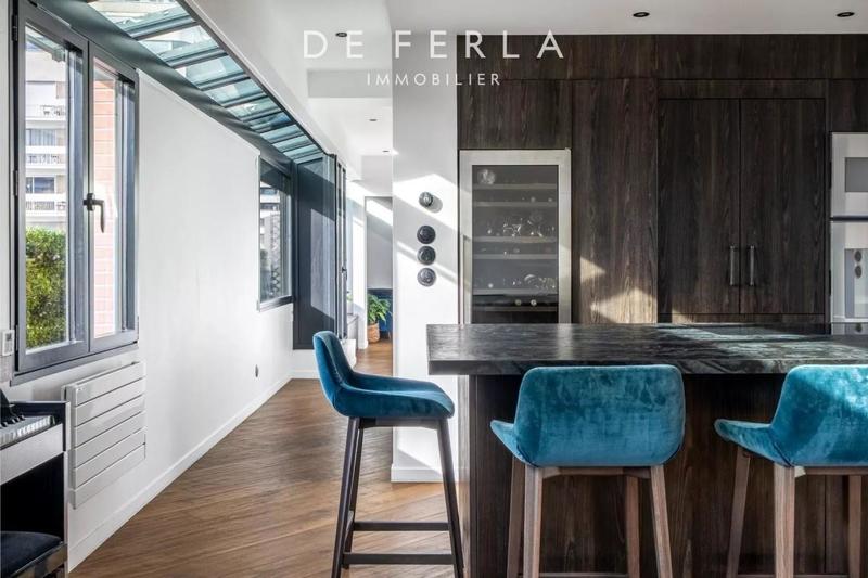 Penthouse - 87 m² - 4 pièces