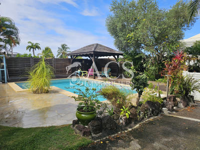 Maison - 141 m² - 5 pièces