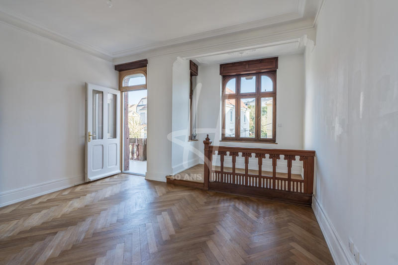 Appartement - 102 m² - 5 pièces