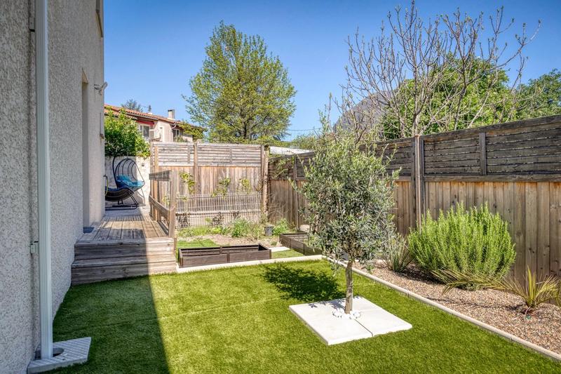 Maison - 114 m² - 6 pièces