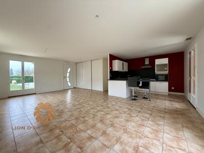 Maison - 103 m² - 5 pièces