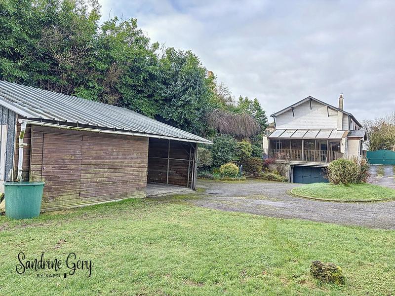 Maison - 173 m² - 8 pièces