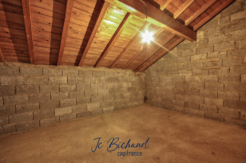 Maison - 254 m² - 6 pièces