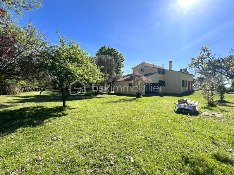 Propriété - 145 m² - 6 pièces