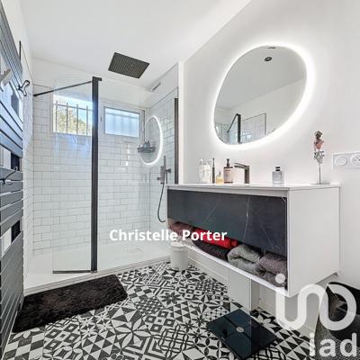 Appartement - 80 m² - 3 pièces