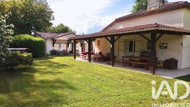 Maison de campagne - 200 m² - 8 pièces