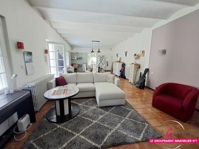 Maison - 164 m² - 6 pièces