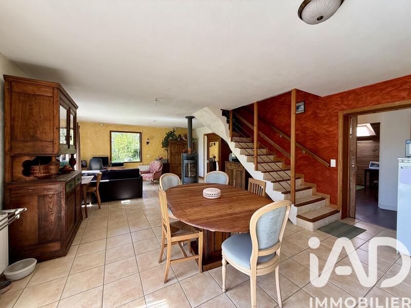 Maison - 120 m² - 6 pièces