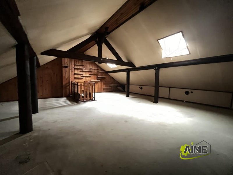 Maison - 160 m² - 9 pièces