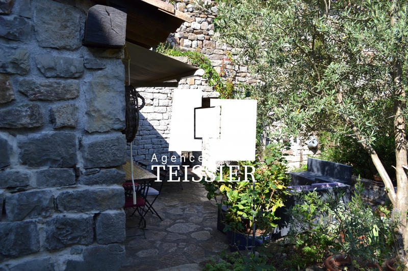 Maison - 104 m² - 6 pièces