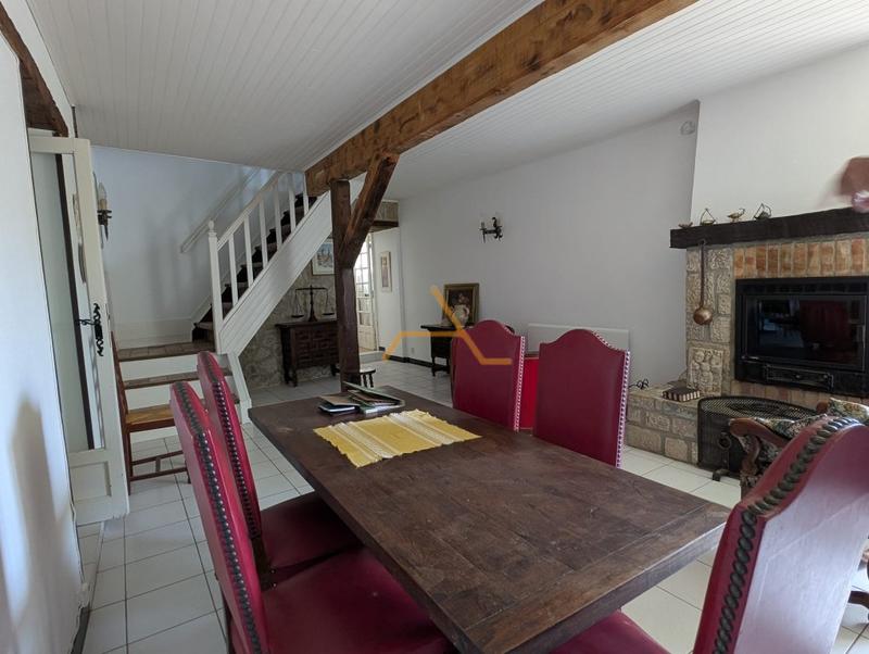 Maison en pierre - 140 m² - 6 pièces