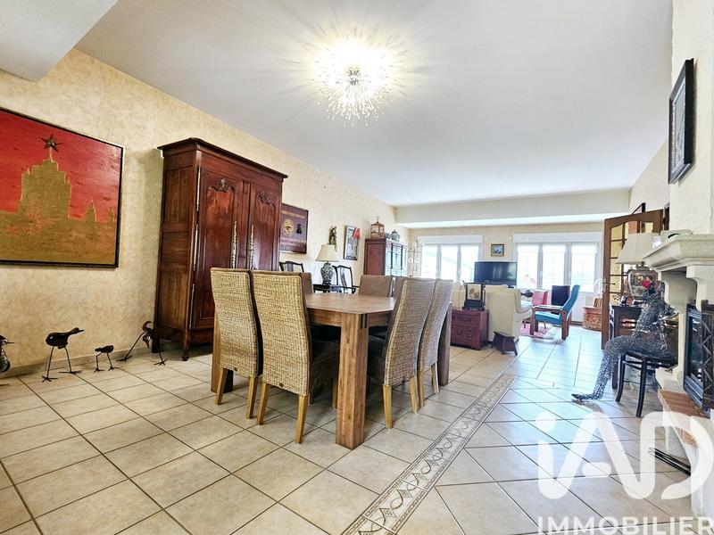 Maison de village - 240 m² - 7 pièces