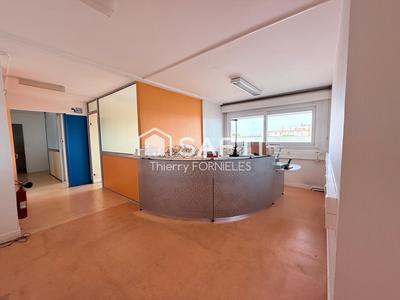 Bureau - 343 m² - 20 pièces