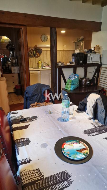 Maison - 96 m² - 6 pièces