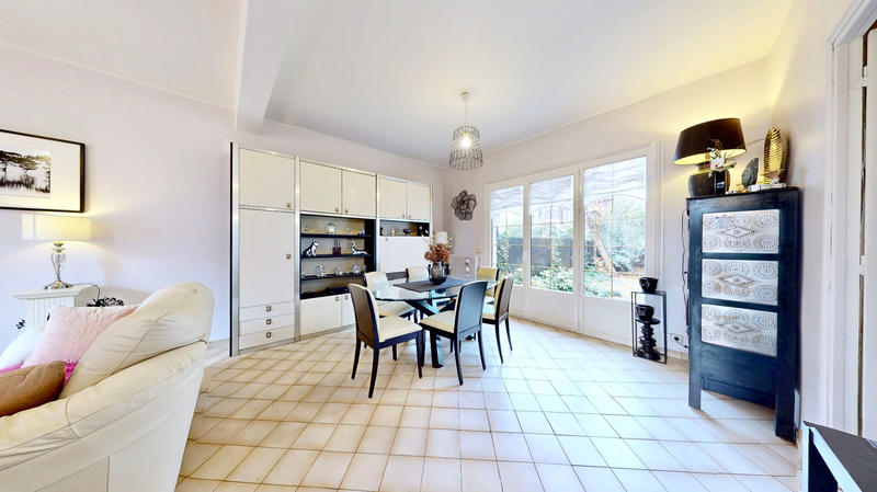 Maison - 193 m² - 7 pièces