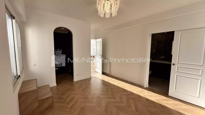 Appartement - 84 m² - 3 pièces