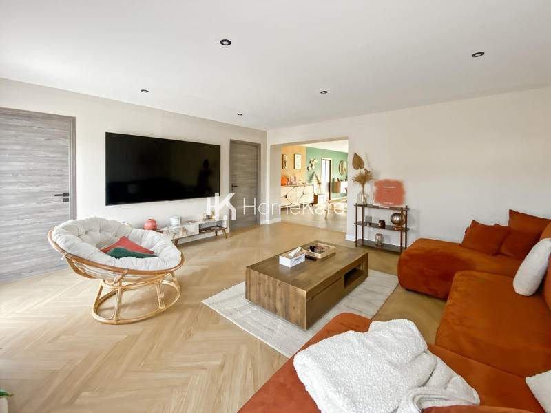 Maison - 175 m² - 7 pièces