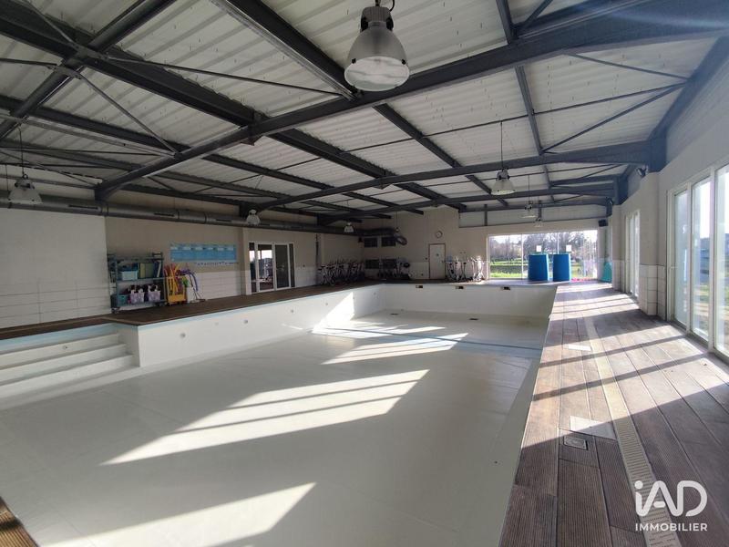 Local commercial - 566 m²