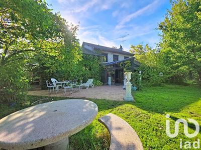 Maison de maîtres - 200 m² - 9 pièces