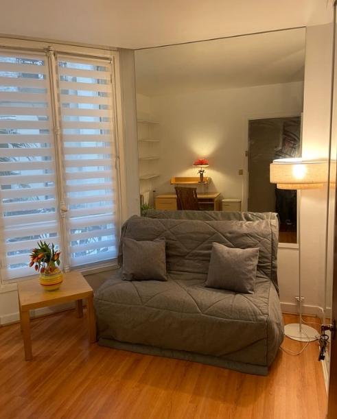 Studio - 12 m² - 1 pièce