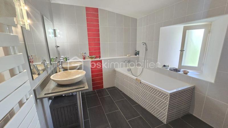 Maison de maîtres - 530 m² - 17 pièces