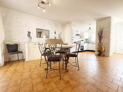 Maison - 85 m² - 4 pièces