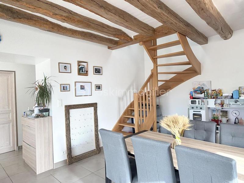 Maison traditionnelle - 84 m² - 4 pièces