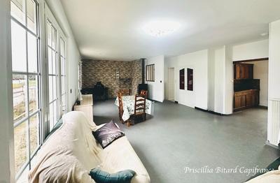 Maison - 104 m² - 6 pièces